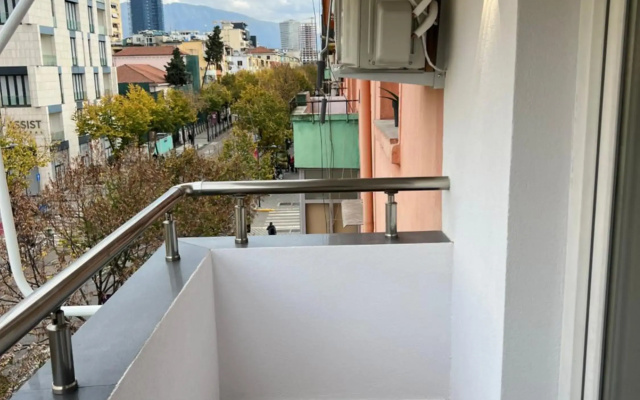 Leti Apartment Rruga E Durresit