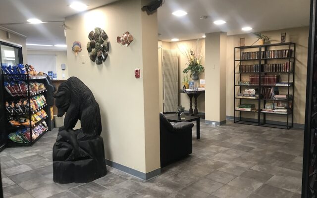 Airport Inn