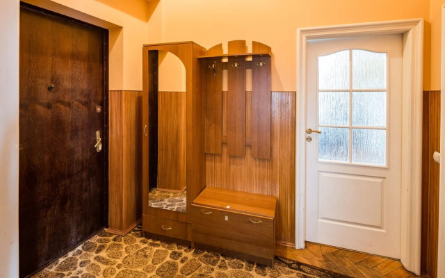 Two bedrooms & studio on Lychakivska 16