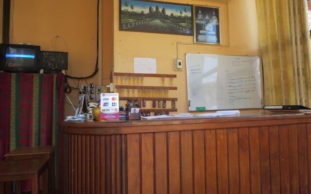 Khamphone Hotel