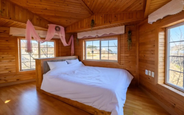 Yangyang Seorak Badanamuro Pension