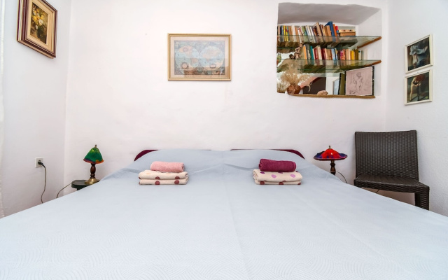 Room Biljana