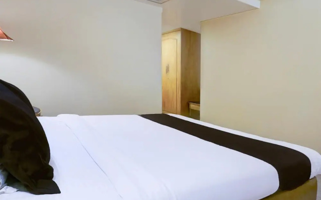 Premium Room Near Pataleshwar Temple, Pune