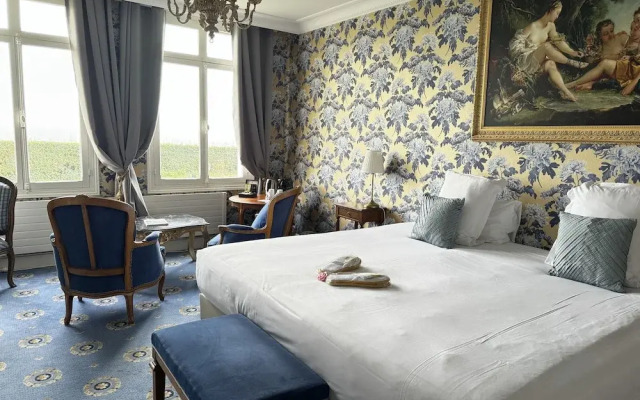 Château Le Prieuré - La Maison Younan