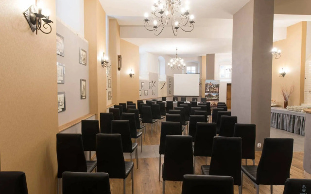 Hotel Przy Oślej Bramie - Zamek Książ