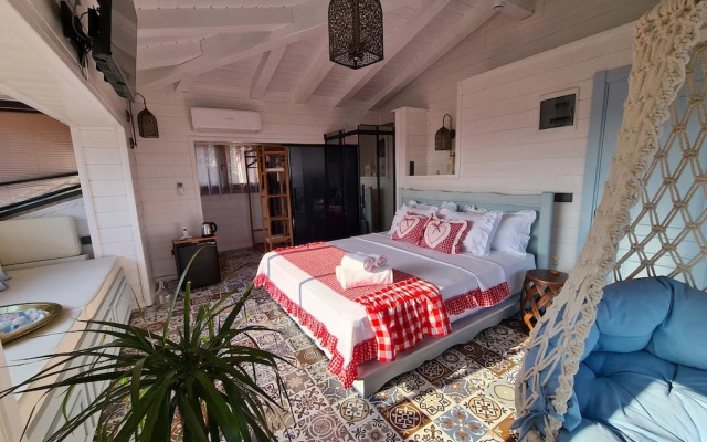 Amber Suites Akyaka +6