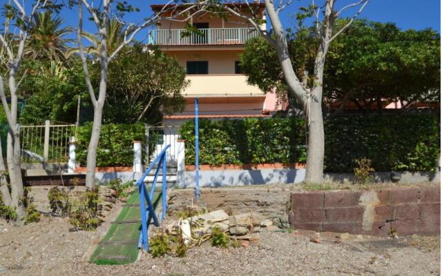 Apartment on the beach-INNAMORATA