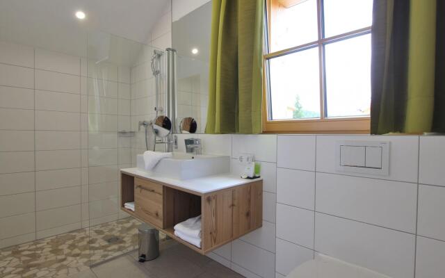 Cozy Chalet in Weisspriach With Terrace