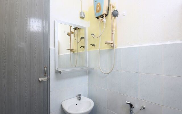 OYO 89931 Aqamar Raxxiz Inn 1