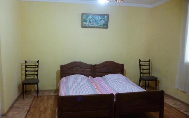 Irakli Guest House