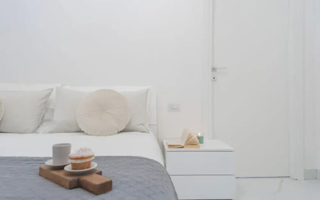 Luce Apartment by Rent all Como