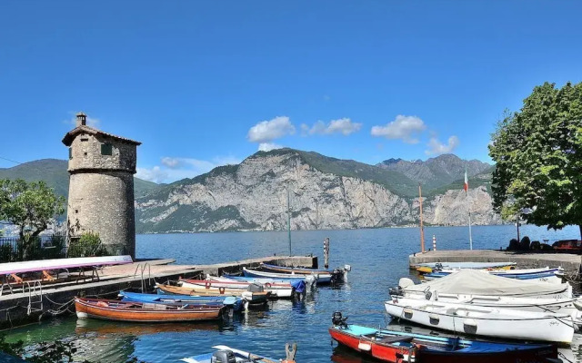 Il Mulino di Klimt Overlooking The Port