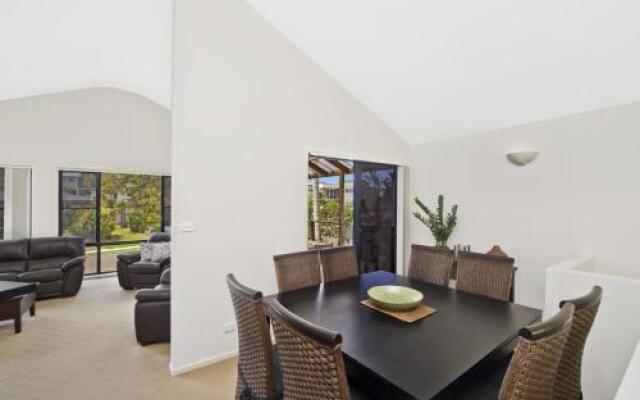 Amara 6 Wesley Avenue