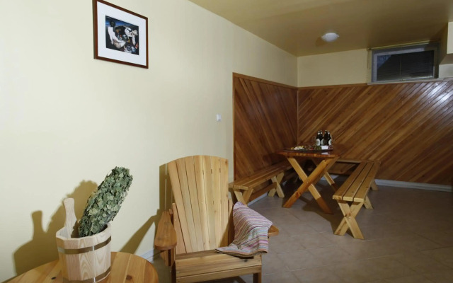 Airport Hotel Mara