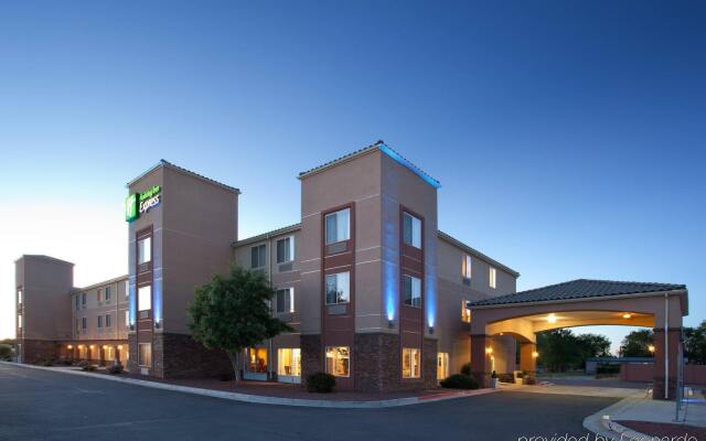 Holiday Inn Express Bernalillo, an IHG Hotel