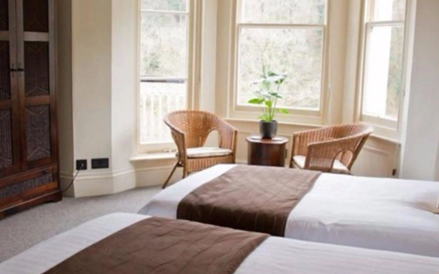 Woodlands Guest House