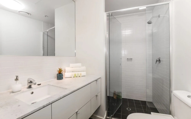 Exquisite Apartments Docklands