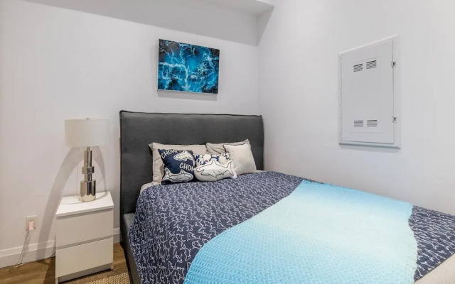 2BR 2 Storey Loft Free Parking Gym