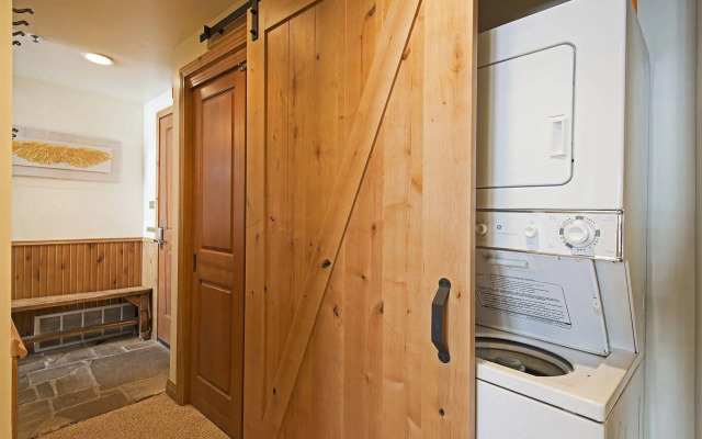 Lift Lodge Condo