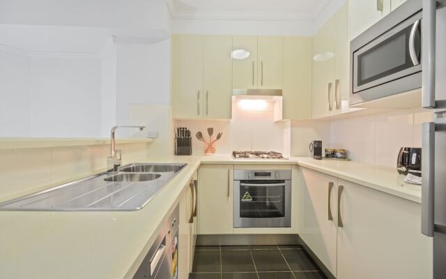 HomeHotel Stylish 3 Bed Clean & Comfort