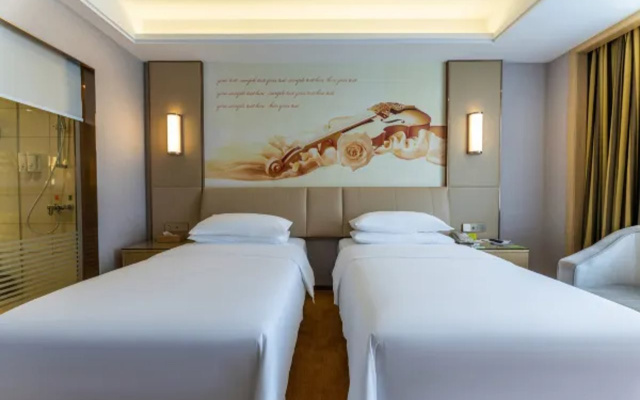 Vienna International Hotel (Nanchang BayiSquare Shangshagou Station))