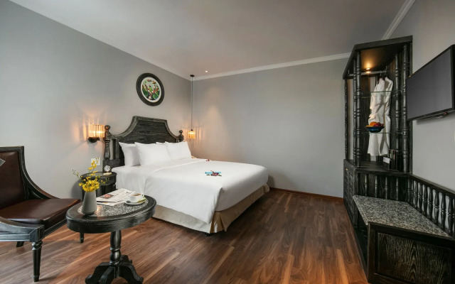 Shining Boutique Hotel and Spa