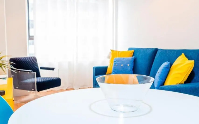 1BR Flat in Trindade w/ AC by metro station