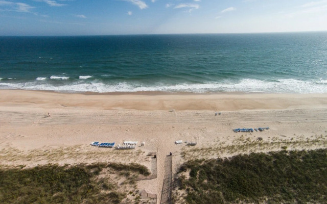 Driftwood Resort