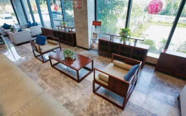 Guifeng Hotel Zhenfeng