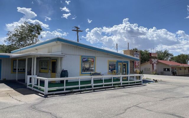 Rainbow Inn & Cottages