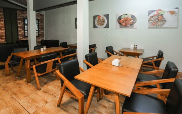 Townhouse Oak J&b Gunung Sahari