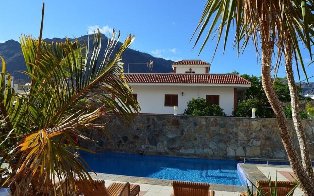 Hotel La Aldea Suites