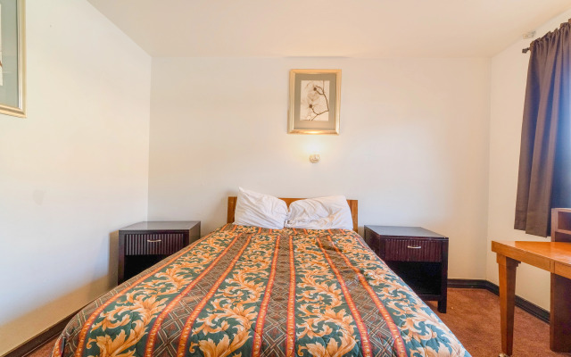 Castle Inn & Suites By OYO Chickasha