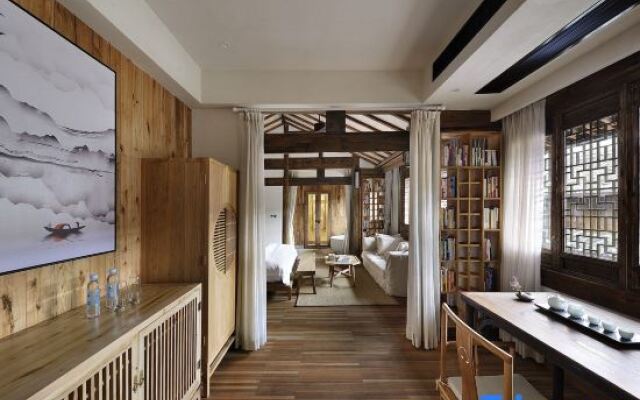 Sansheng Yizhai Hostel