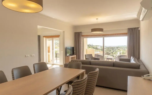 Vale da Ribeira Residences