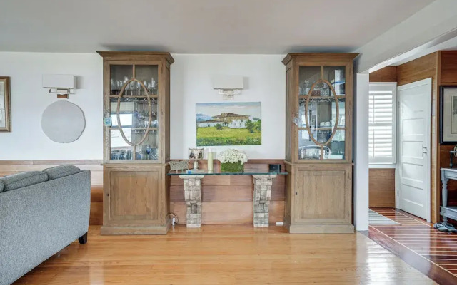 Waterfront Views: Historic Marblehead Home