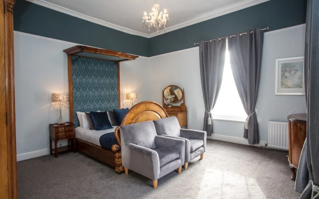Caistor Hall