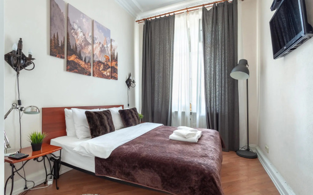 Изба на Кудринской площади