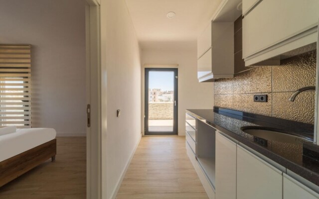 Lovely Duplex Flat Near Beach in Muratpasa