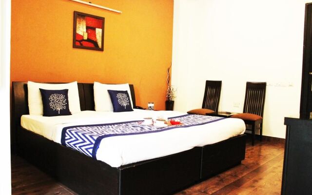 Oyo Premium Galleria Market Dlf 4