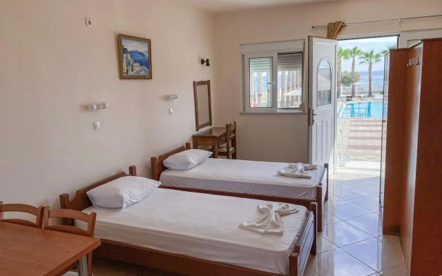 Mammis Beach Hotel