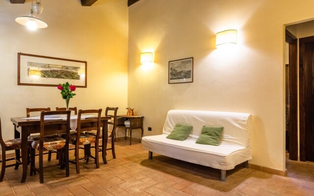 Estate With 5 Apartments, Swimming Pool, Large Garden