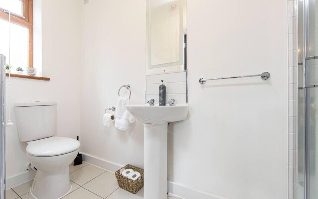 Beautiful 3-bed House in Merthyr Tydfil