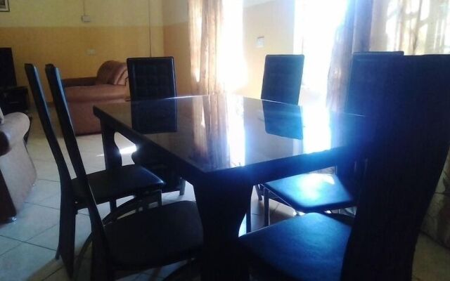 Royal Jacobs Apartments Bed & Breakfast