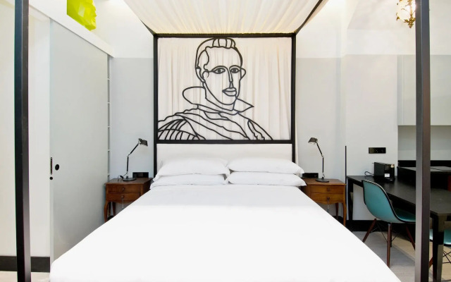 Amor de Dios 17 Luxury Suites