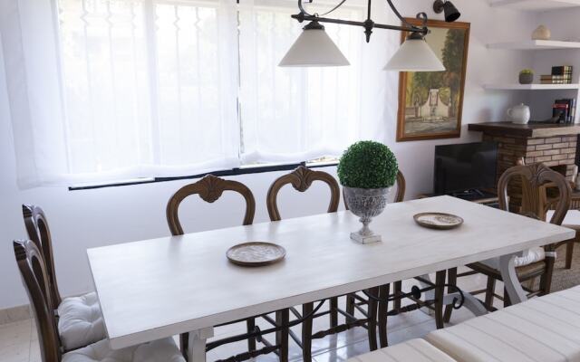 Living4Malaga Villa Miraflores