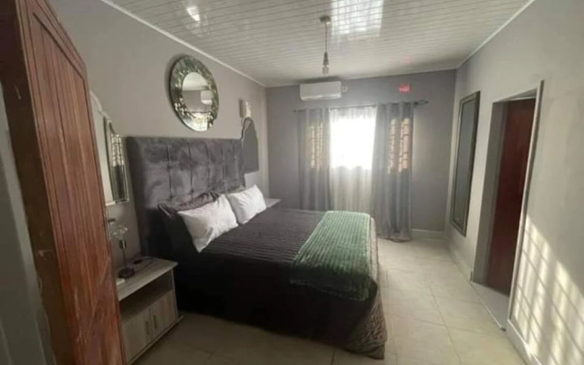 Spacious 2 Bedroomed Semi-detached Fully Furnished Apartment Num01
