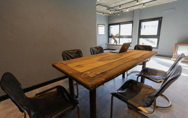 Howard Johnson Undici Republica de La Boca