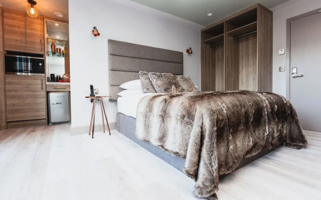 Clarendon Suites