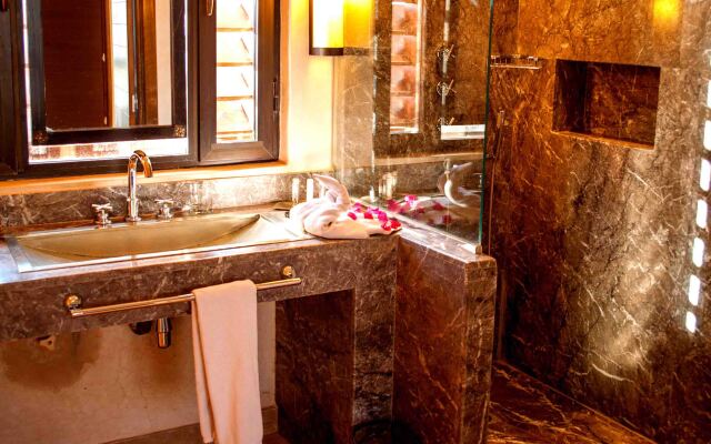 Al Maaden VillaHotel & Spa